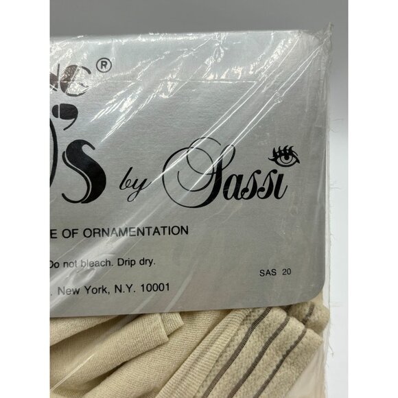 Roaring 20s By Sassi 100% Nylon Stockings - Made In USA - Picture 3 of 7